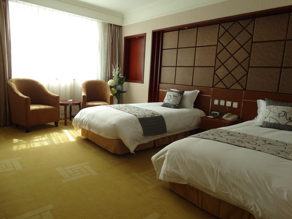 Taiji Hotel 4*