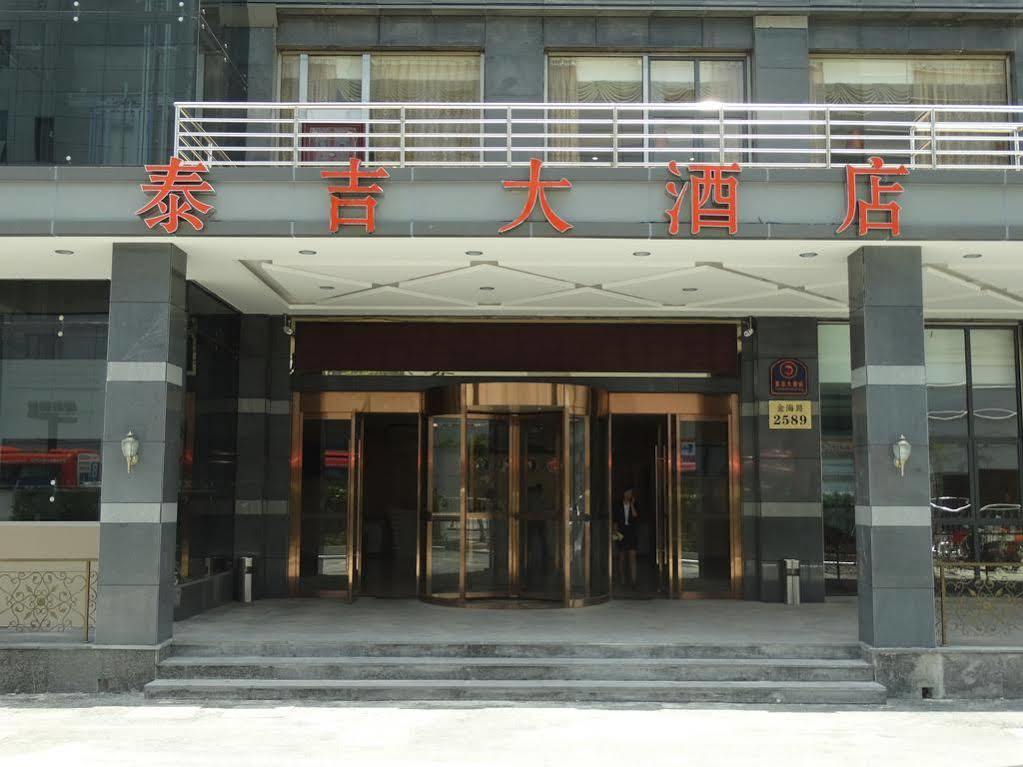 Taiji Khách sạn 4*